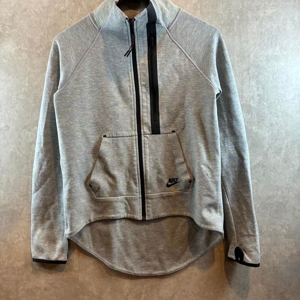 Nike Women's Grey Jacket